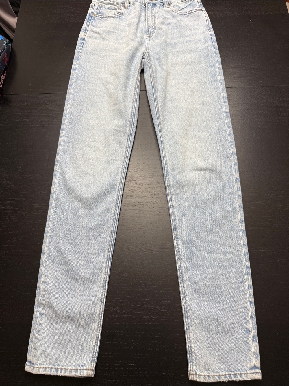 American Eagle Outfitters Light Blue Straight Leg Jeans